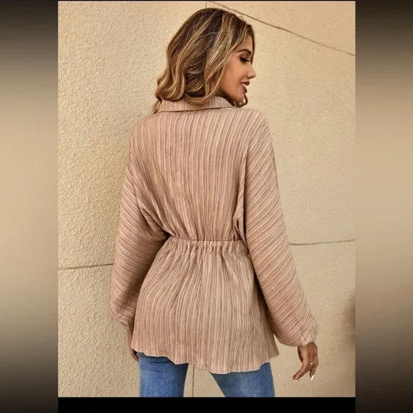 Top - Picture 2 of 7